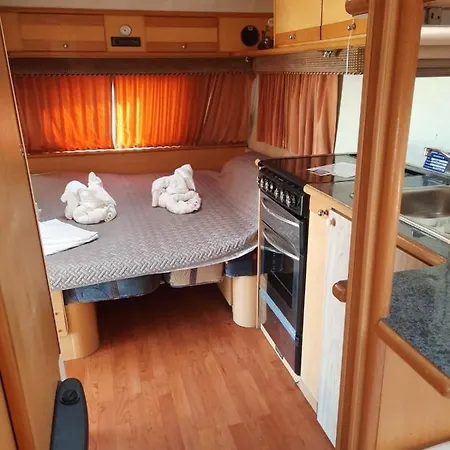 каравана Arabella Caravan Topola